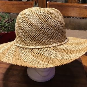 J Hats, Sun Hat, never worn, excellent condition